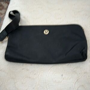 Lululemon wristlet purse